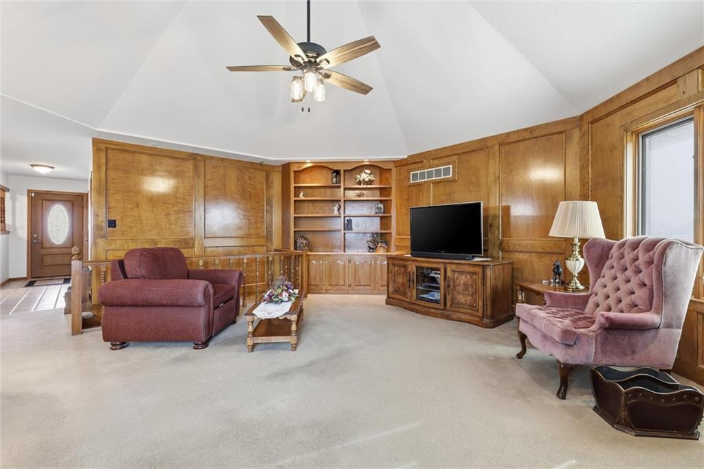 26418 South Freedom Road Harrisonville, MO 64701 - Photo 7 of 63