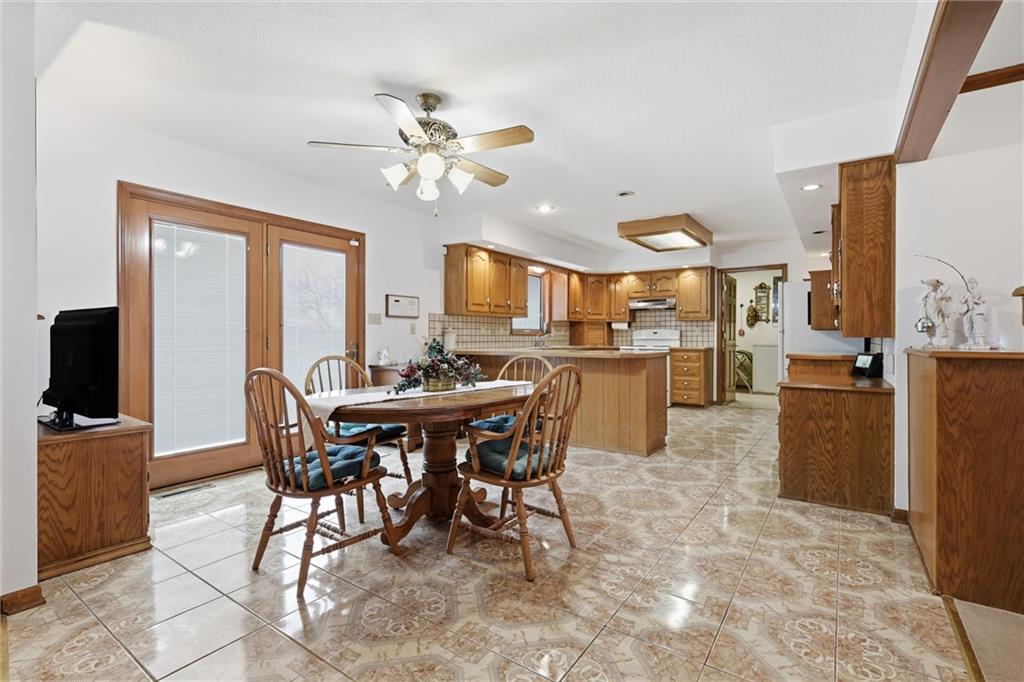 26418 South Freedom Road Harrisonville, MO 64701 - Photo 8 of 63