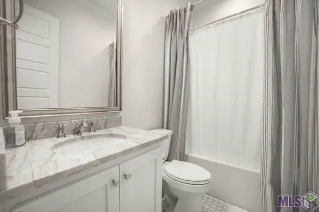 $2,500,000 | 5355-a B Mahoney Rd Street, Unit 5355 A B, St. Francisville, LA 70775