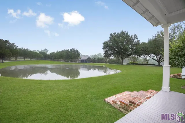 $2,500,000 | 5355-a B Mahoney Rd Street, Unit 5355 A B, St. Francisville, LA 70775