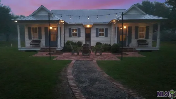 $2,500,000 | 5355-a B Mahoney Rd Street, Unit 5355 A B, St. Francisville, LA 70775