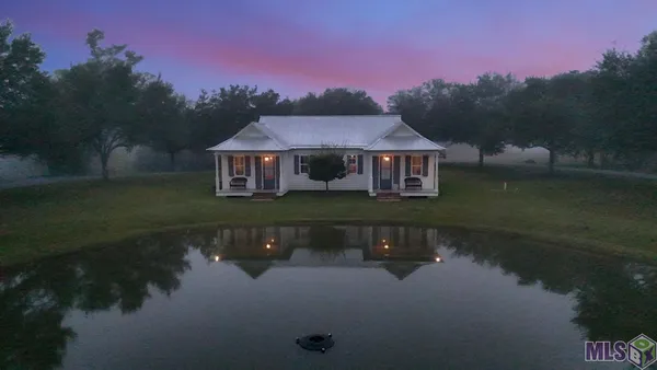 $2,500,000 | 5355-a B Mahoney Rd Street, Unit 5355 A B, St. Francisville, LA 70775