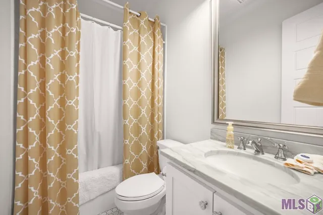 $2,500,000 | 5355-a B Mahoney Rd Street, Unit 5355 A B, St. Francisville, LA 70775