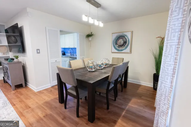 $264,900 | 8740 Roswell Road, Unit 10A, Sandy Springs, GA 30350