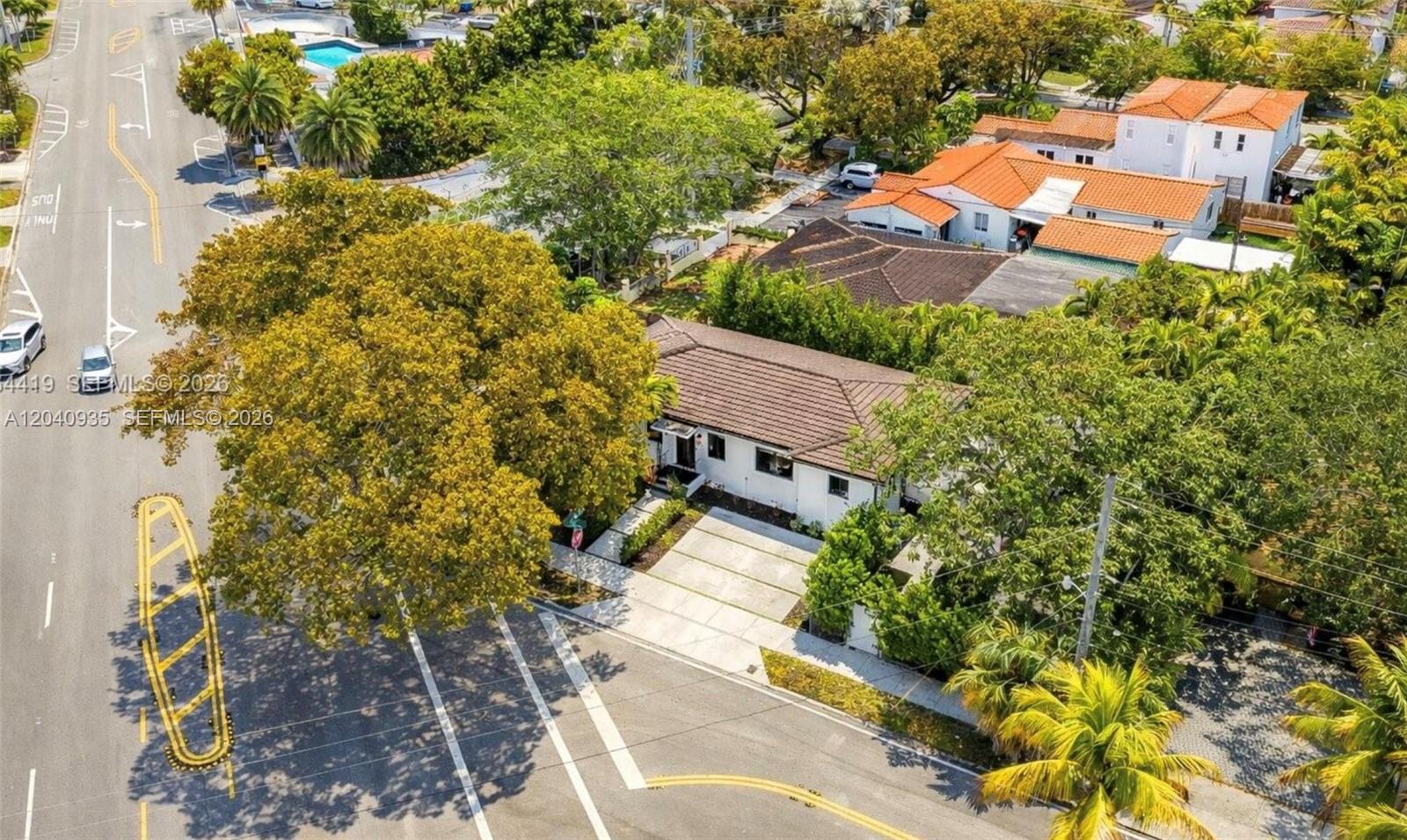 375 Southwest 32nd Road Miami, FL 33129 - Photo 24 of 27