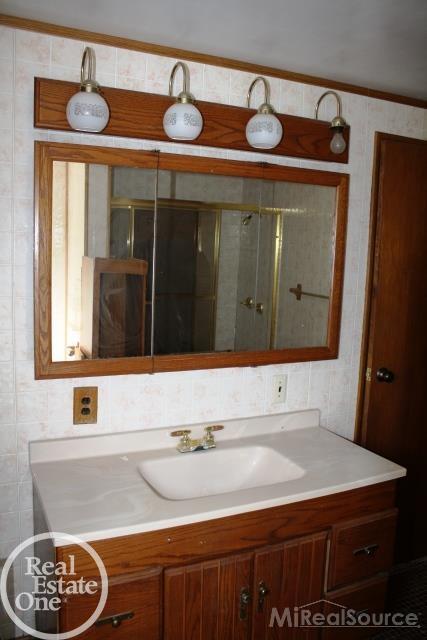 2666 Wisconsin Road Troy, MI 48083 - Photo 11 of 16