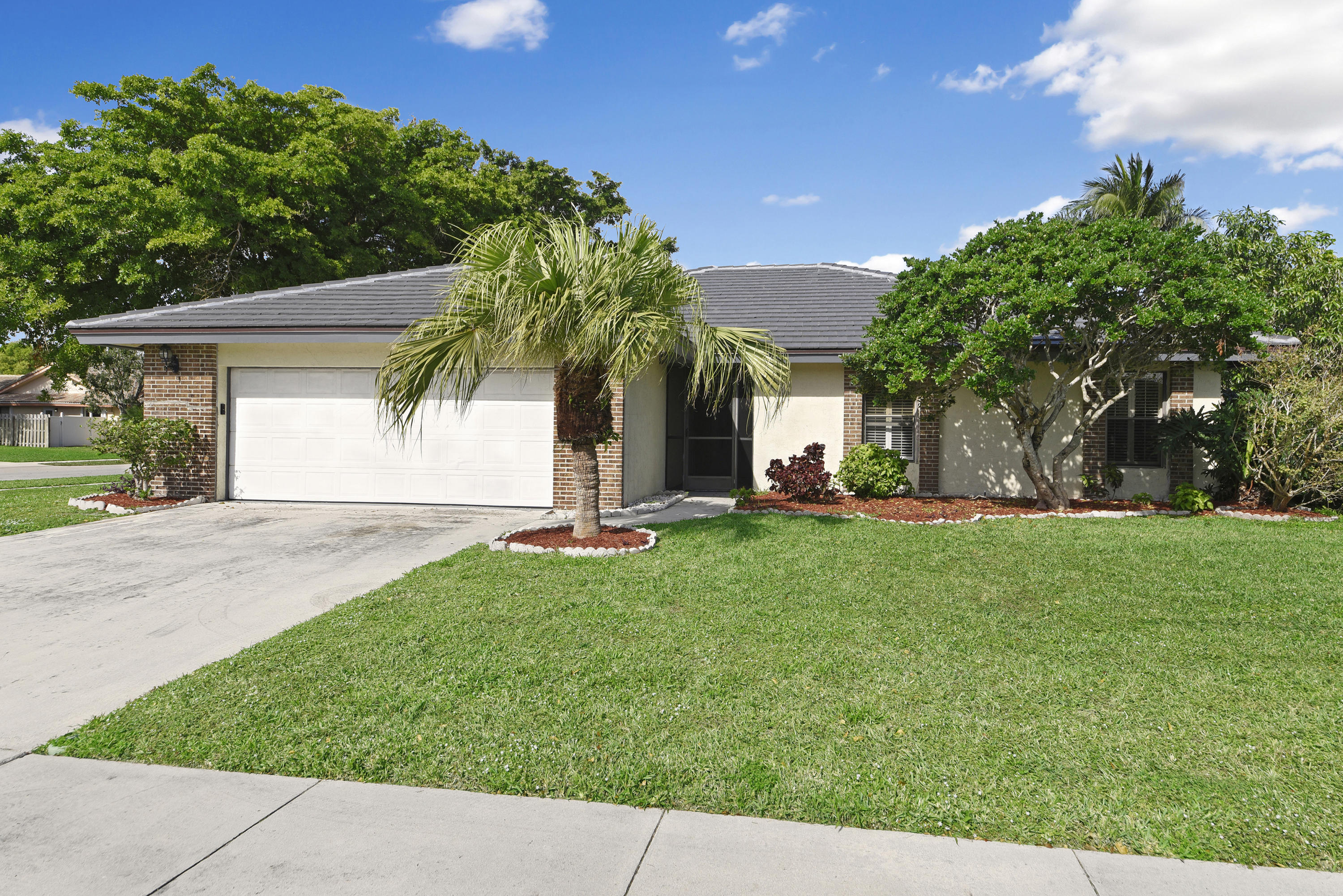 485 Northwest 69th Street Boca Raton, FL 33487 - Photo 1 of 13 01