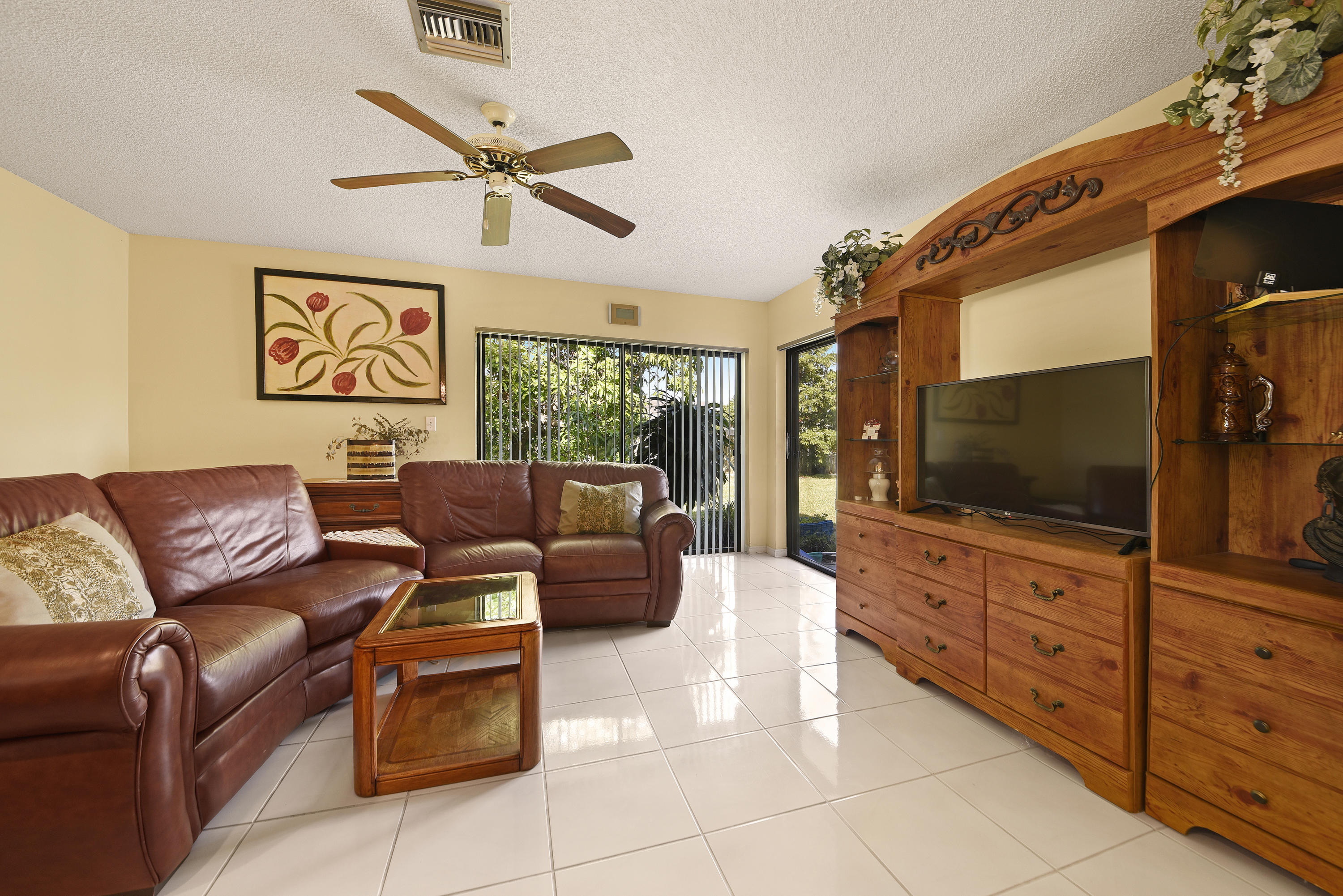 485 Northwest 69th Street Boca Raton, FL 33487 - Photo 6 of 13 04