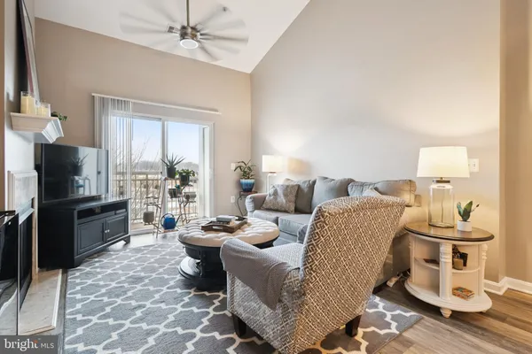 $470,000 | 9480 Virginia Center Boulevard, Unit 403, Vienna, VA 22181