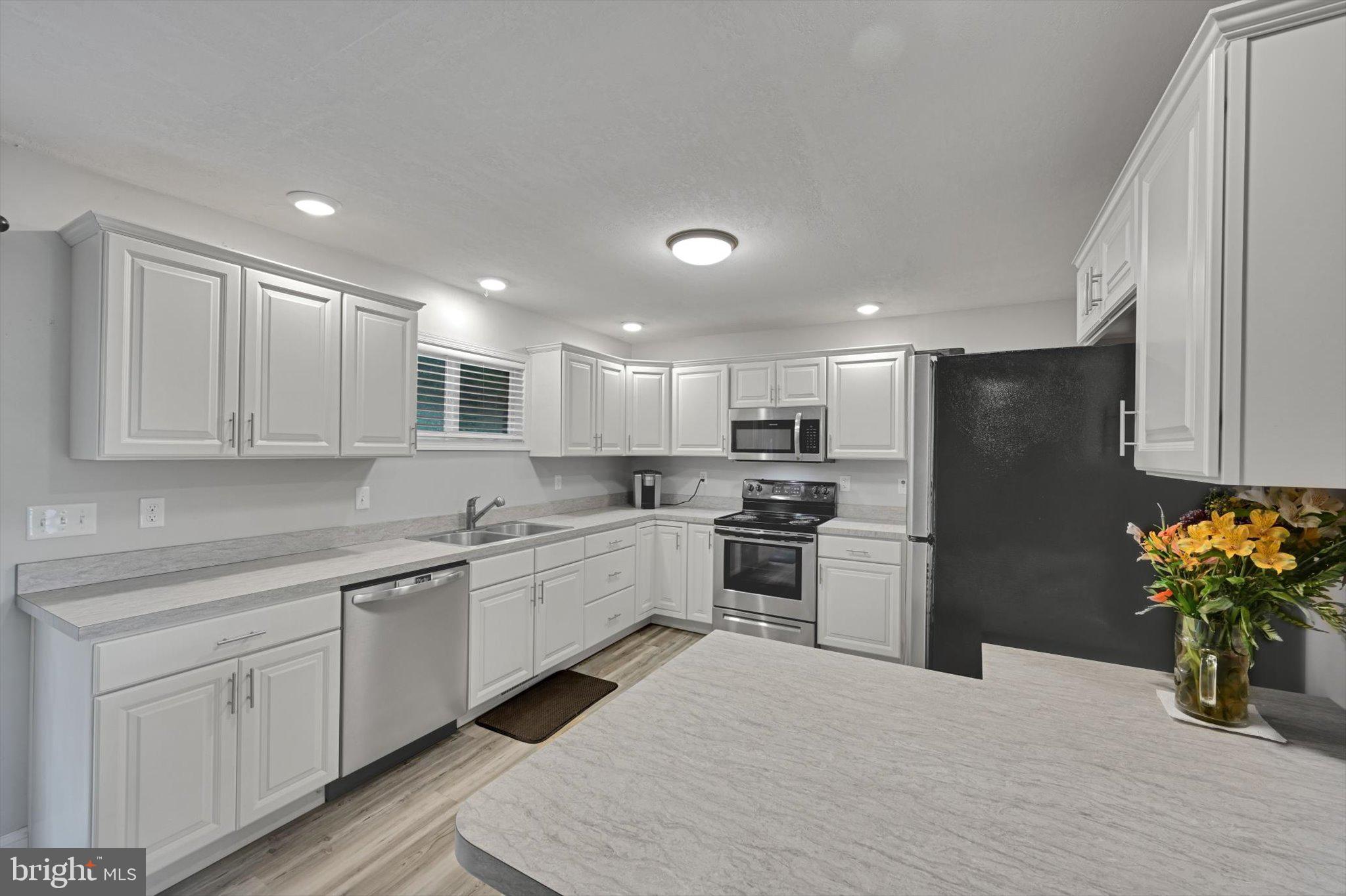 464 Marsh Run Road New Cumberland, PA 17070 - Photo 5 of 28 Gallery Image 5