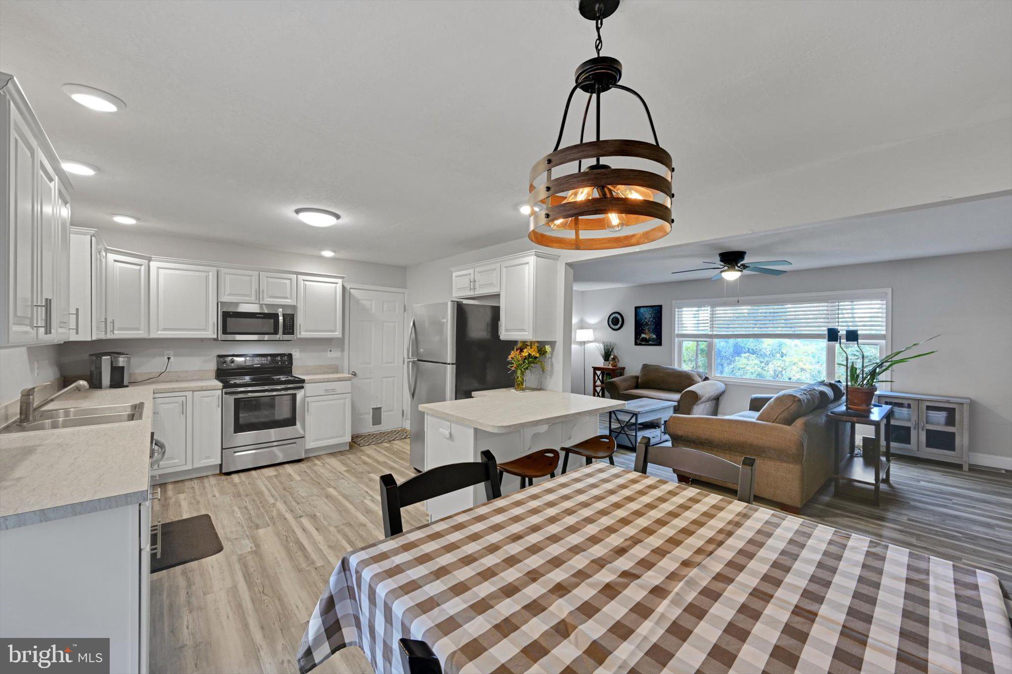 464 Marsh Run Road New Cumberland, PA 17070 - Photo 8 of 28 Gallery Image 8