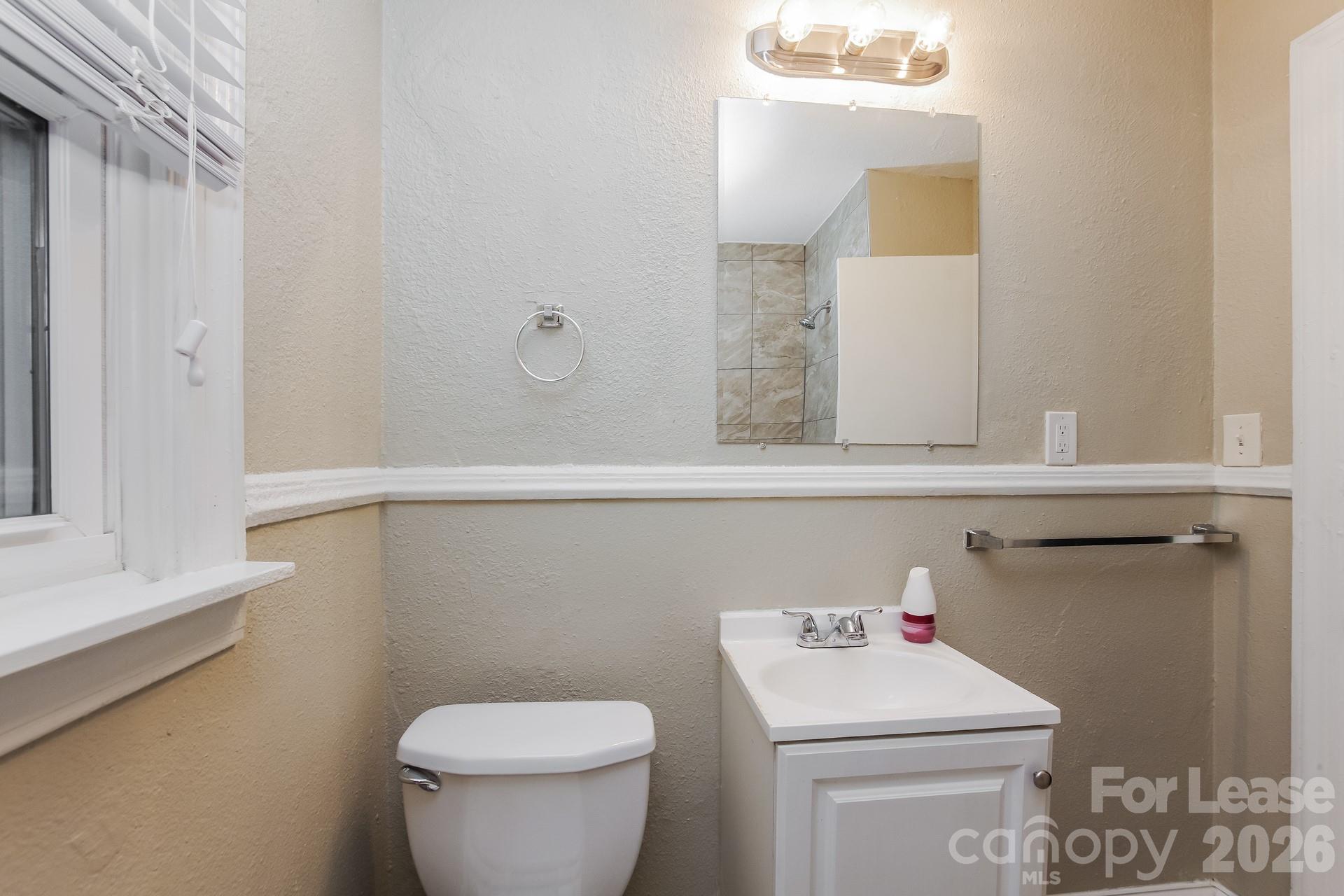 1525 Effingham Road Charlotte, NC 28208 - Photo 11 of 16