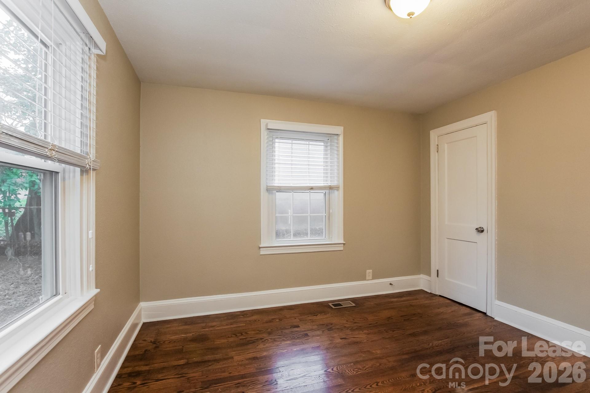 1525 Effingham Road Charlotte, NC 28208 - Photo 13 of 16