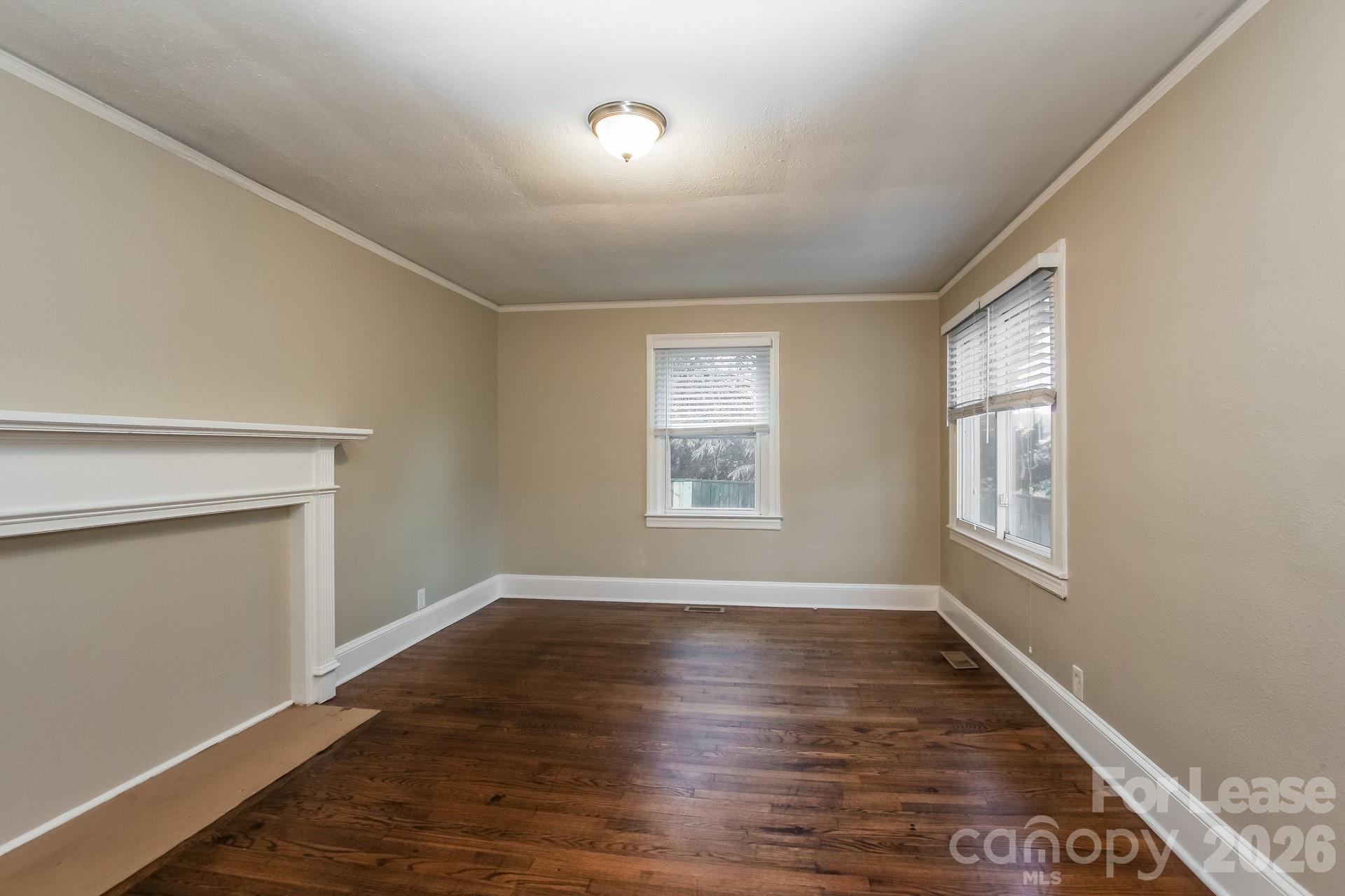 1525 Effingham Road Charlotte, NC 28208 - Photo 4 of 16