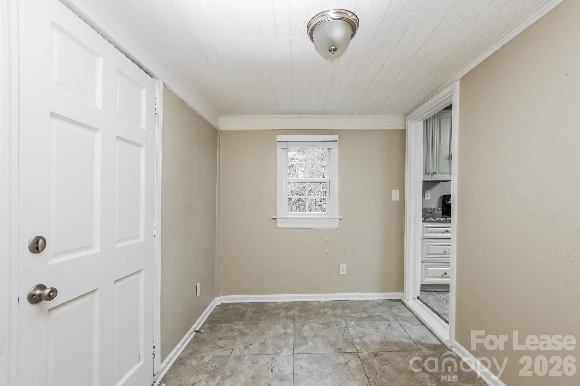 1525 Effingham Road Charlotte, NC 28208 - Photo 5 of 16