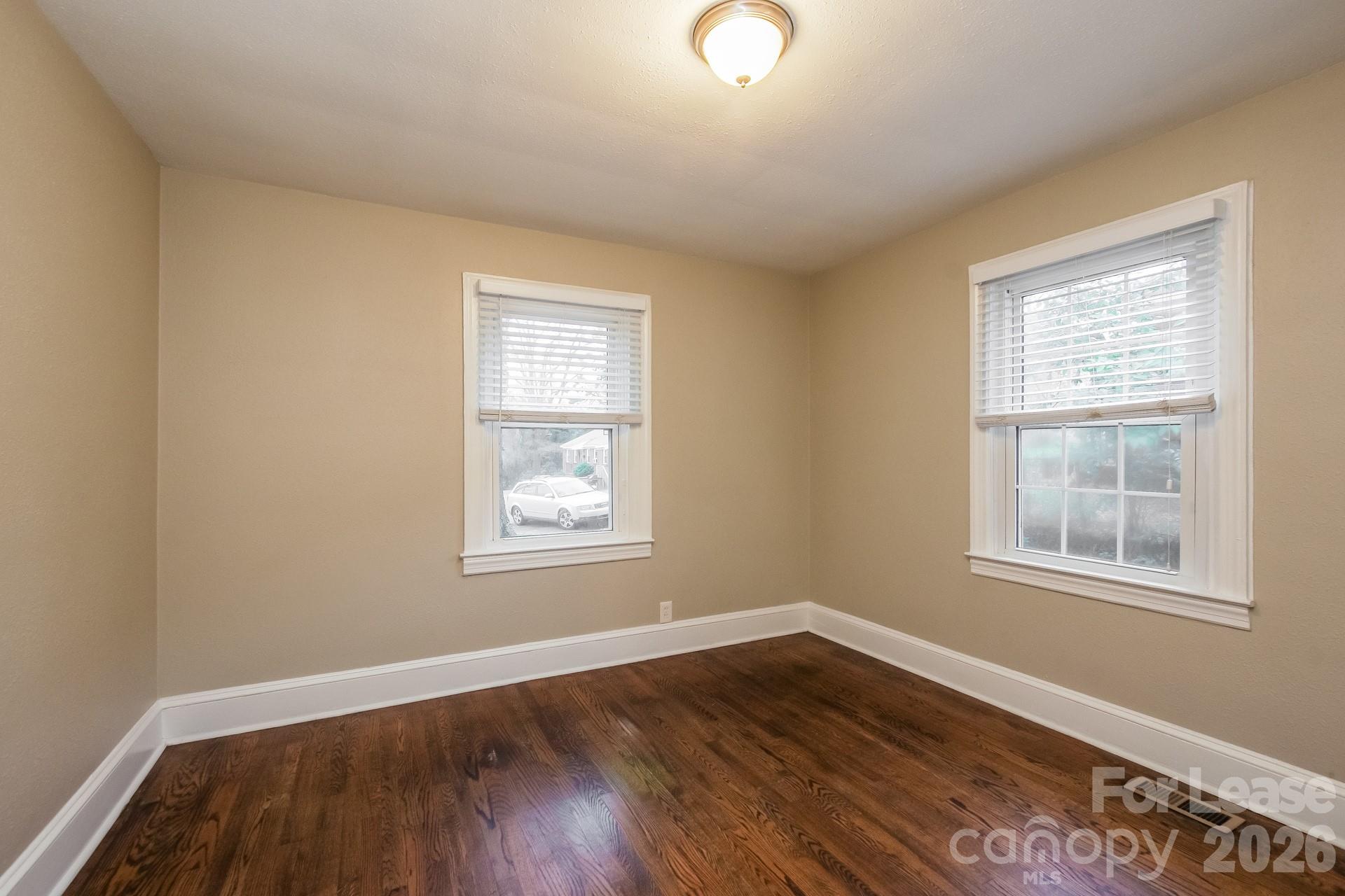 1525 Effingham Road Charlotte, NC 28208 - Photo 9 of 16