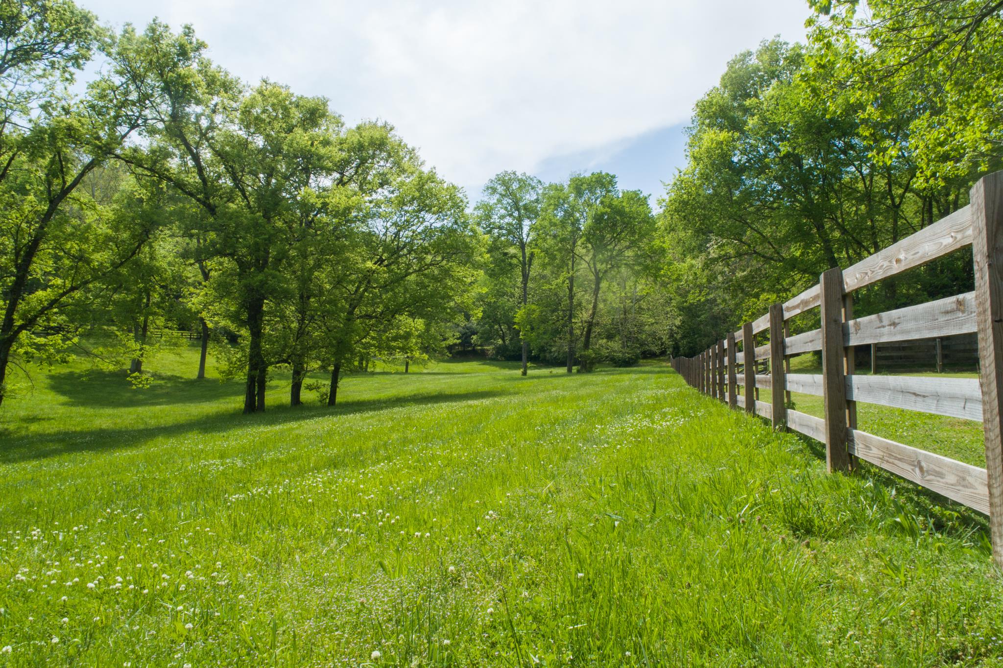 788 High Point Ridge Road Franklin, TN 37069 - Photo 3 of 30 a view of an outdoor space and a yard