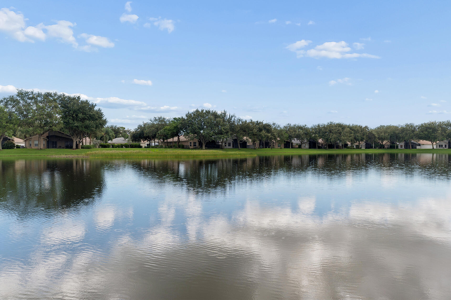 MAGNIFICENT LAKE VIEW