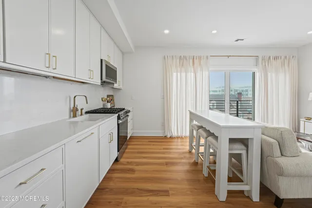 $949,000 | 33 Hamilton Avenue, Unit 7, Seaside Heights, NJ 08751