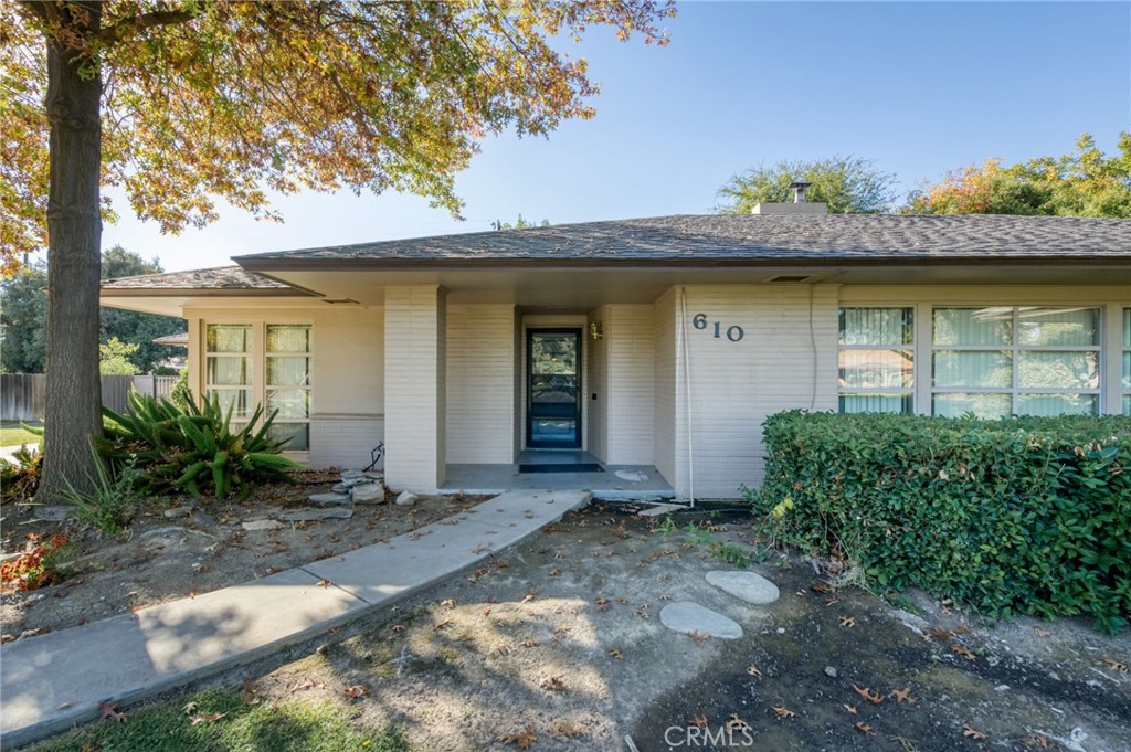 610 Park Madera, CA 93637 - Photo 5 of 35 a front view of a house with a yard