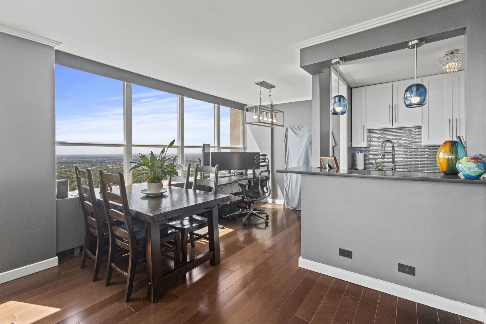 655 West Irving Park Road, Unit 4717 Chicago, IL 60613 - Photo 7 of 29 Gallery Image 7