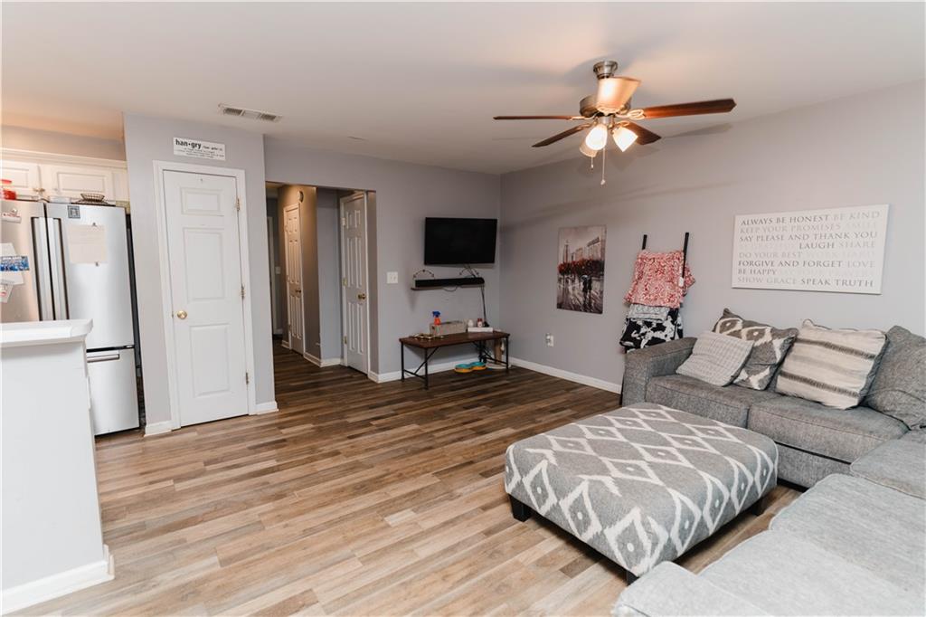 183 Venture Path Hiram, GA 30141 - Photo 5 of 39