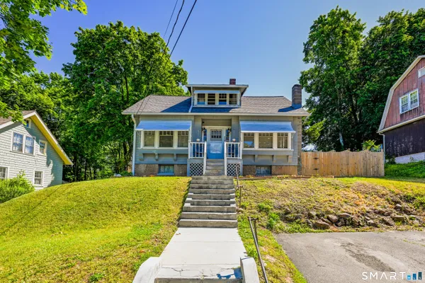 $313,999 | 269 Highland Avenue, Meriden, CT 06451