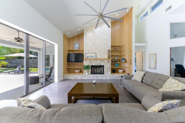 $840,000 | 8422 Southeast Quail Ridge Way, Hobe Sound, FL 33455