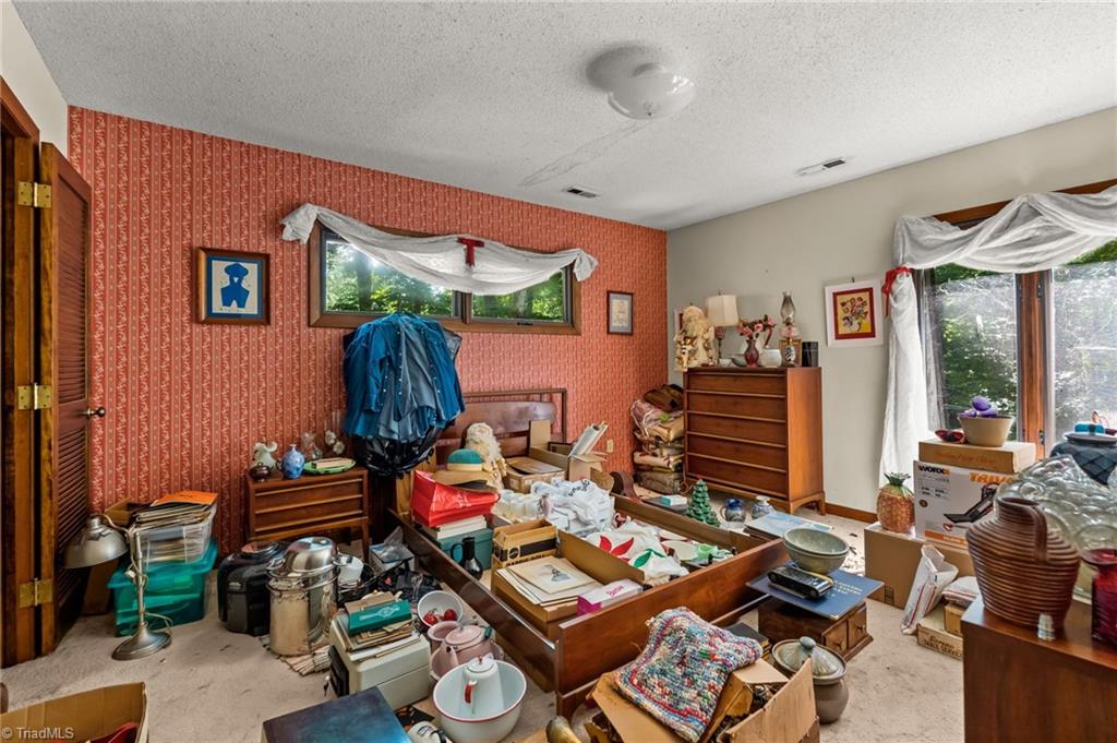 5718 Oak Tree Road Greensboro, NC 27455 - Photo 24 of 40