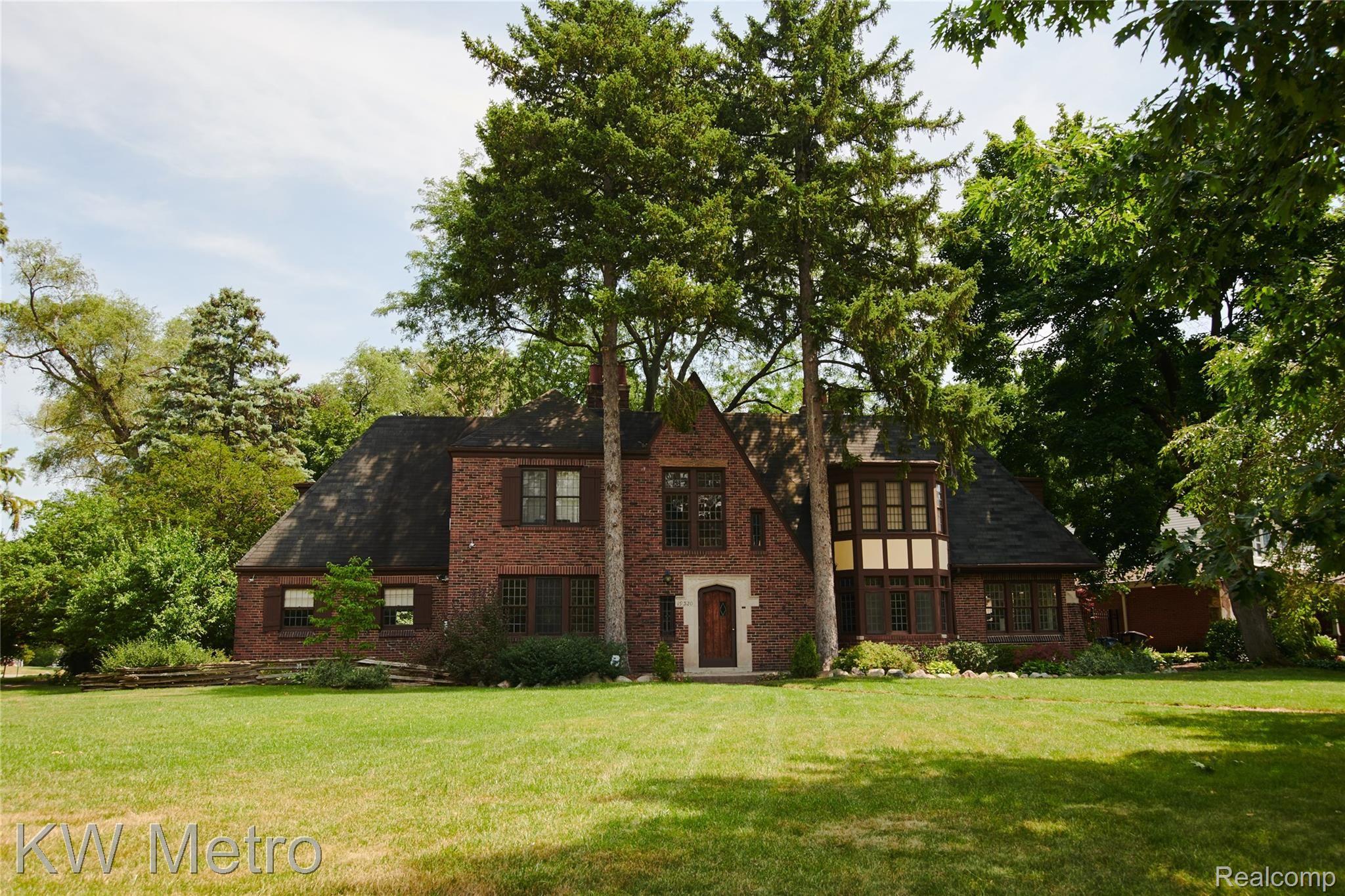 19320 Afton Road Highland Park, MI 48203 - Photo 58 of 59 19320 Afton -- Exterior View 3.jpg