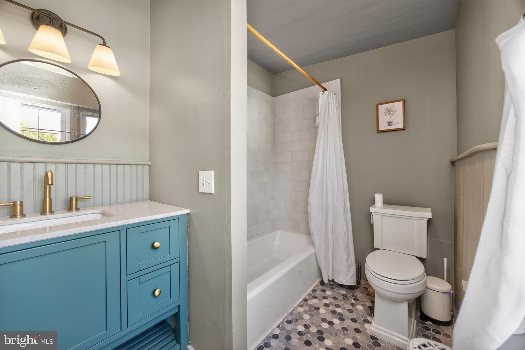 486 West Street Road Kennett Square, PA 19348 - Photo 58 of 85 2nd Floor Bathroom 2 Main house