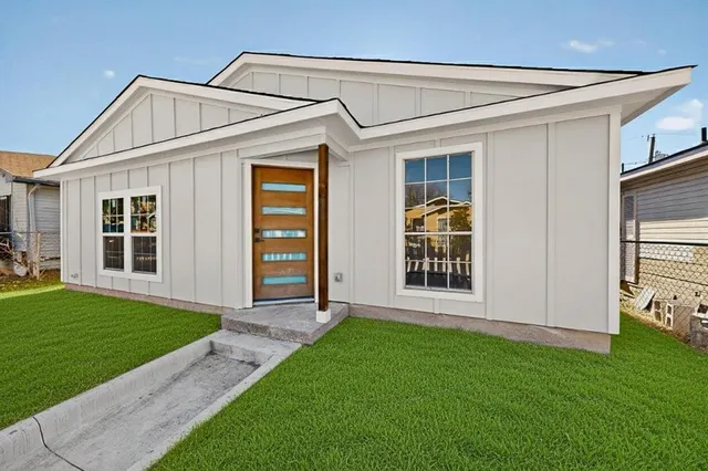 $199,999 | 9918 Cedar Mountain Circle, Dallas, TX 75217