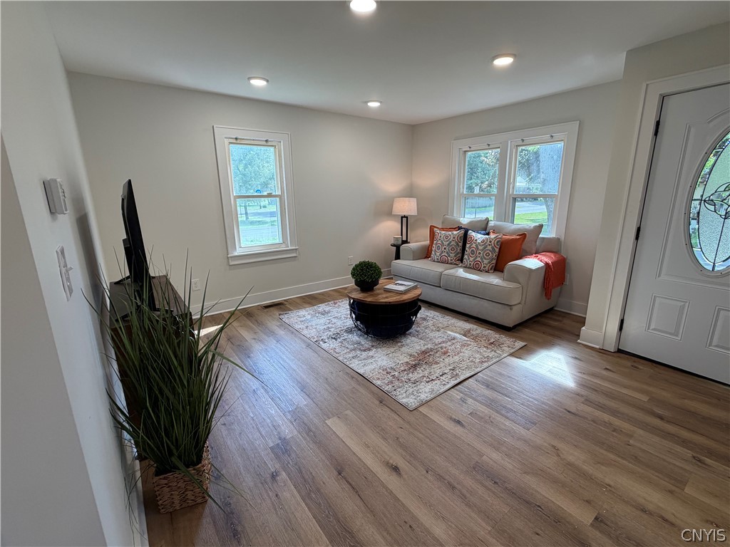 411 South Willow Street Oneida, NY 13421 - Photo 5 of 38 Gallery Image 5