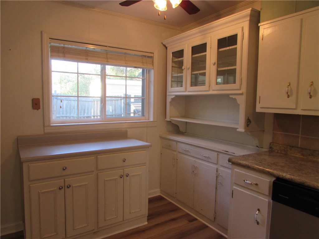 3540 Williams Street Patterson, GA 31557 - Photo 11 of 22 Lots of nice cabinets and a pantry closet with shelving.