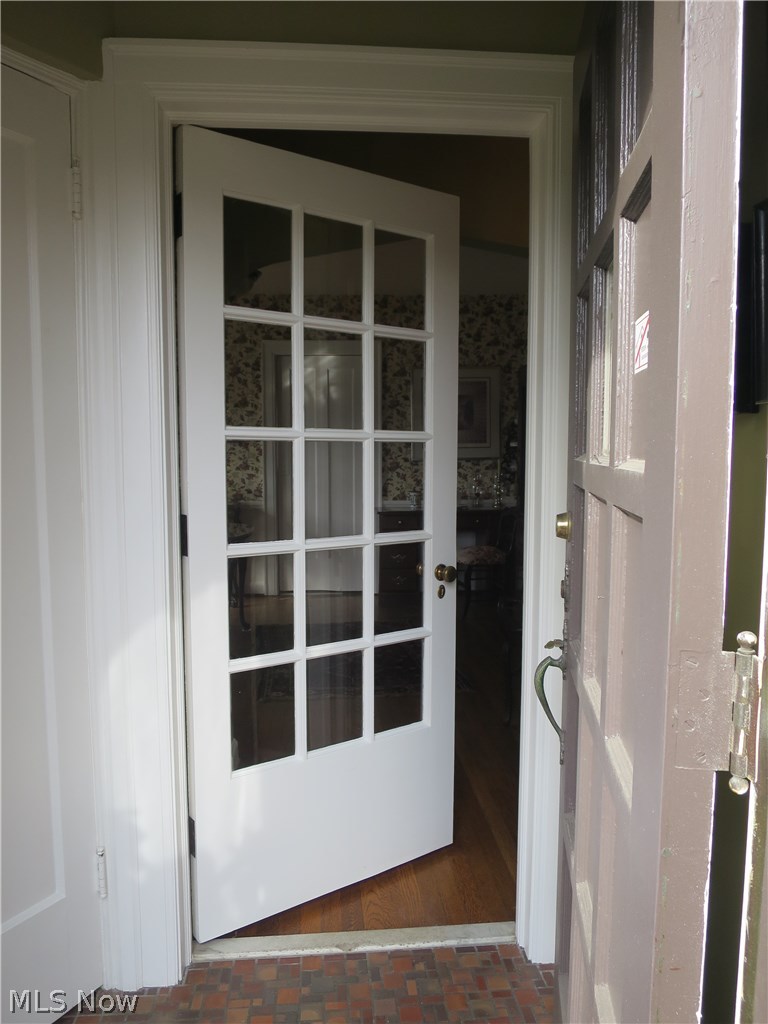 3365 Ardmore Road Cleveland, OH 44120 - Photo 3 of 33 Gallery Image 3