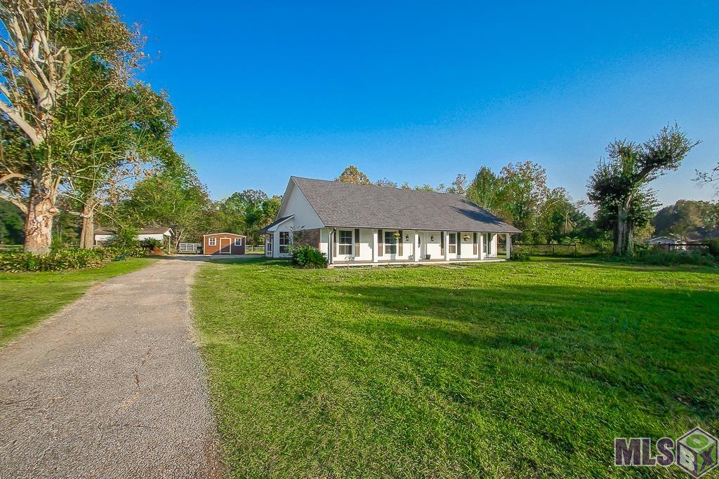 16824 George Oneal Road Baton Rouge, LA 70817 - Photo 3 of 17 Gallery Image 3
