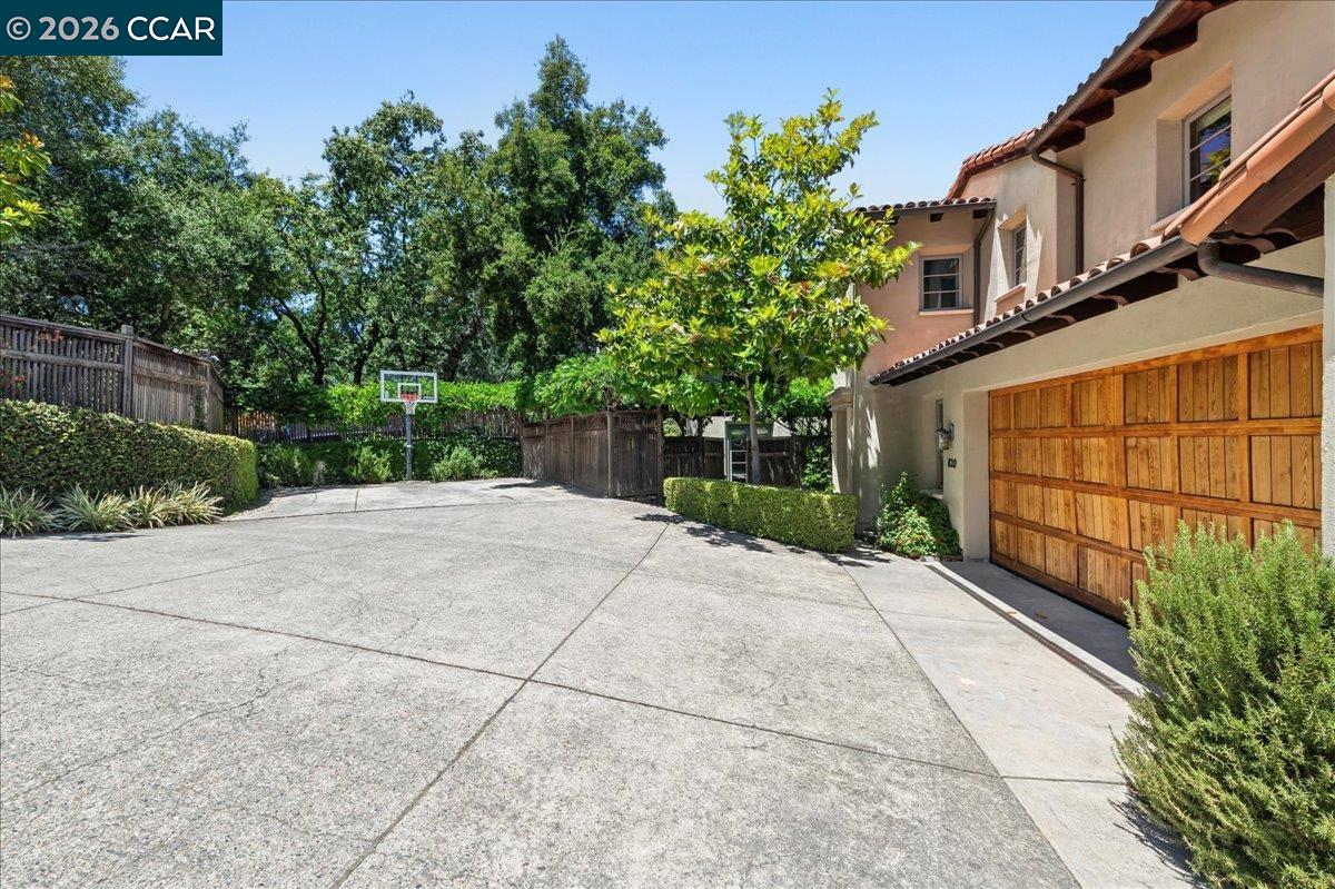 820 Acalanes Road Lafayette, CA 94549 - Photo 26 of 99