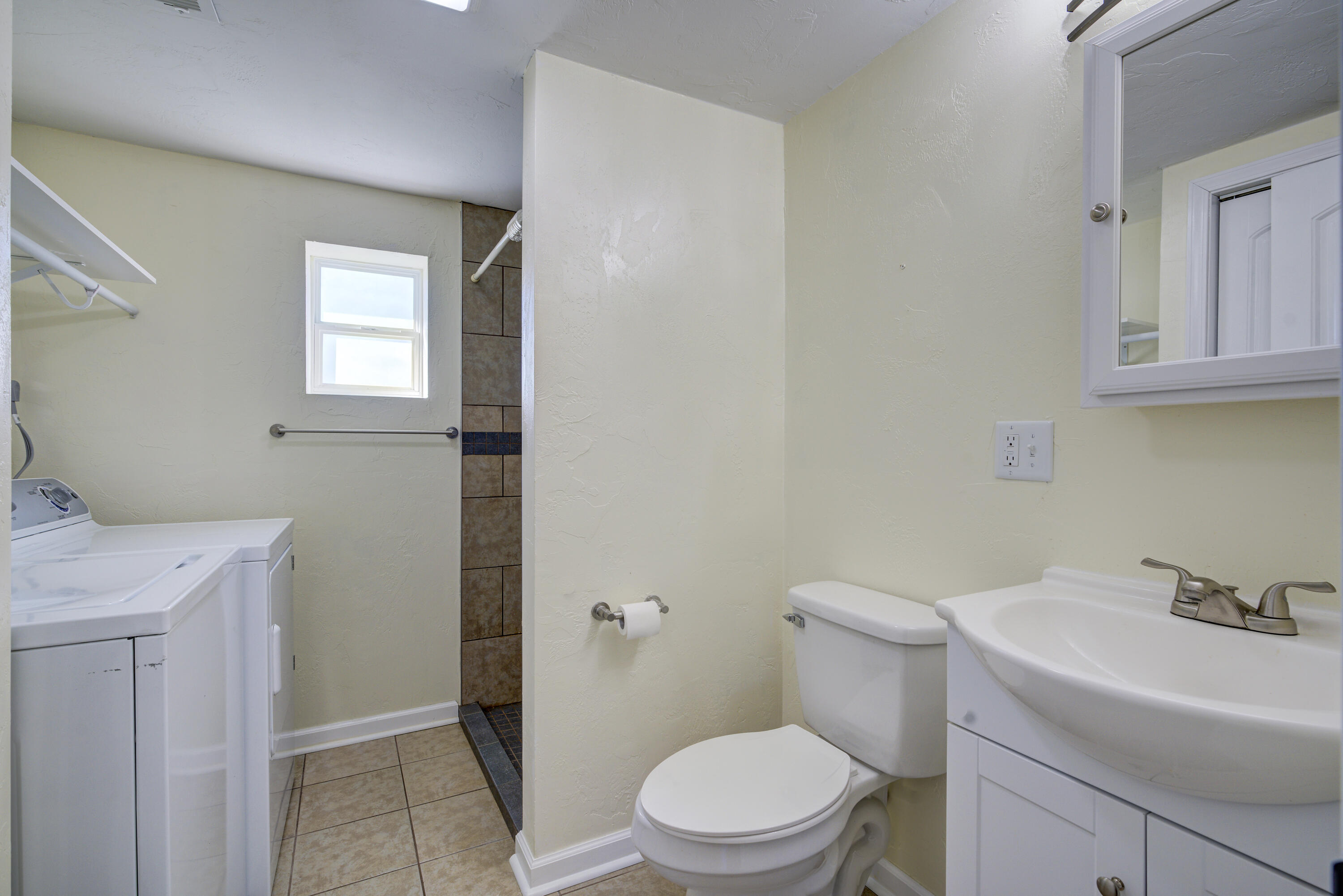 398 Muddy Fork Road Jonesborough, TN 37659 - Photo 14 of 26 Muddy--12-Bathroom-1