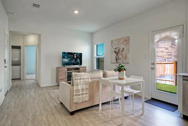 $489,900 | 1200 Acorn Oak Drive, Georgetown, TX 78628