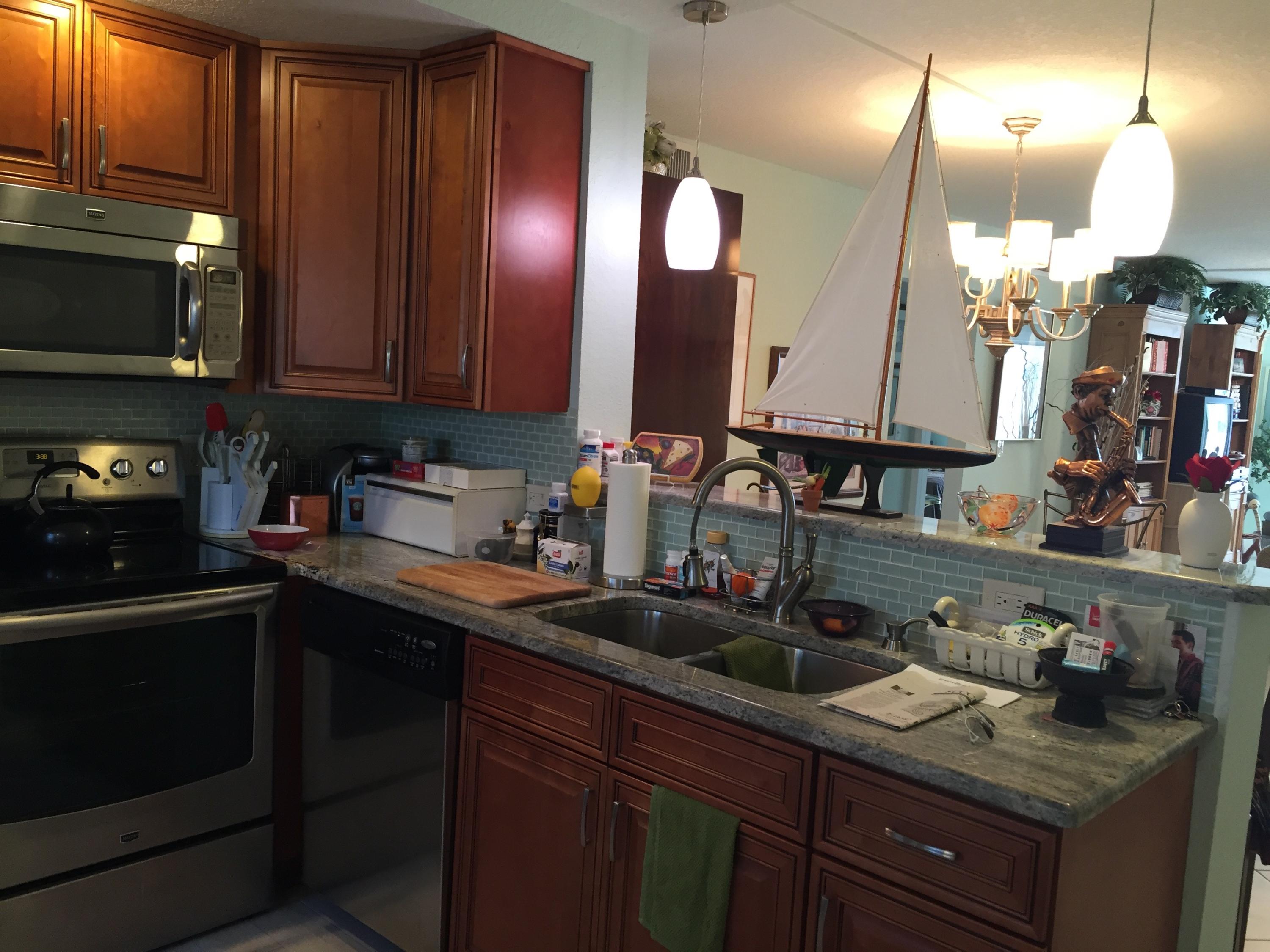 1072 Exeter Boca Raton, FL 33434 - Photo 8 of 32 VIEW OF KITCHEN (3)