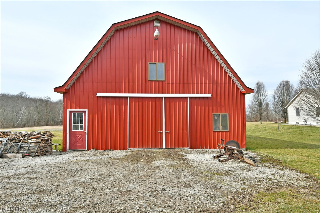 2713 Ridge Road Cortland, OH 44410 - Photo 9 of 35 View of outdoor structure with a yard