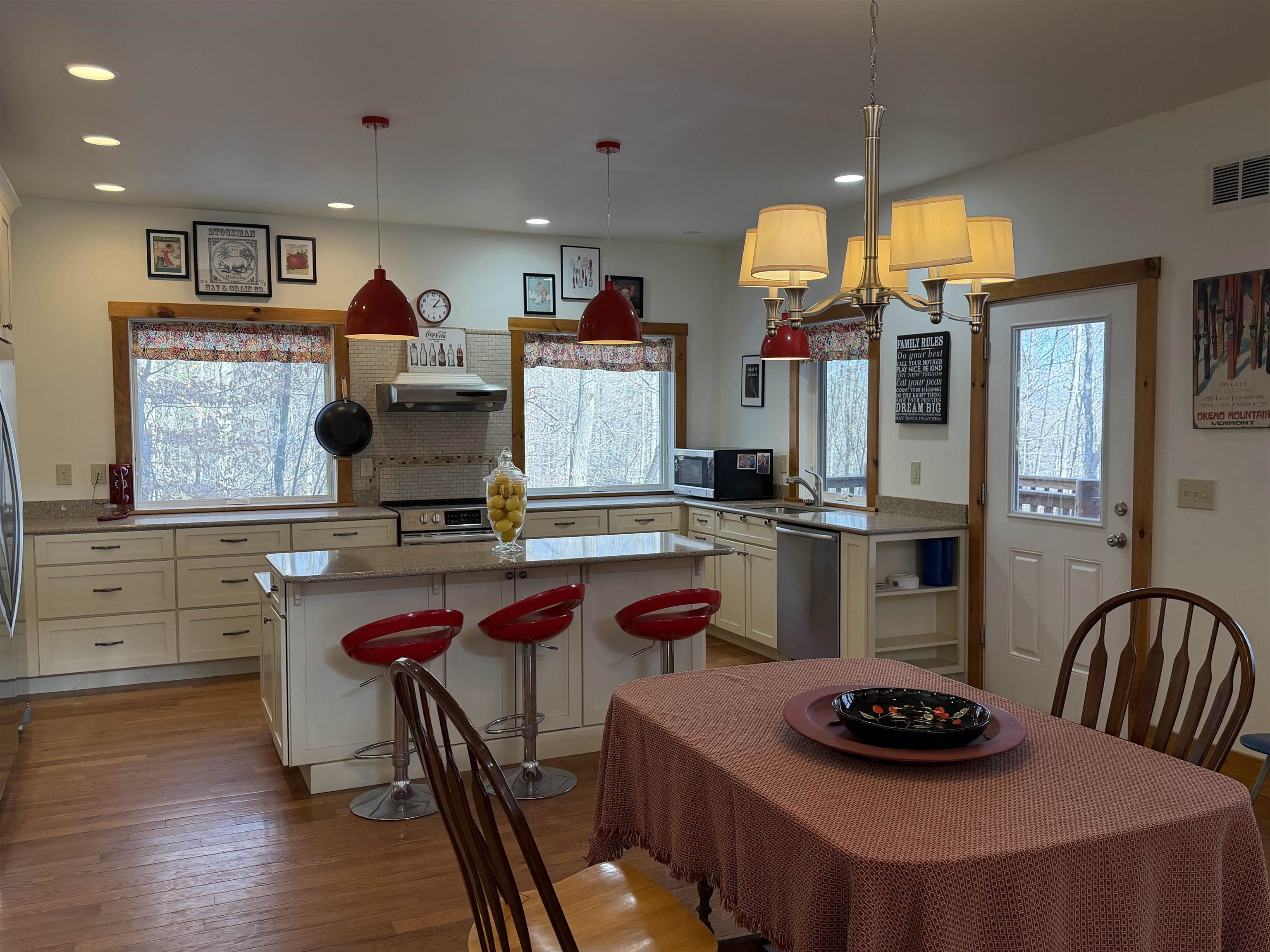 222 Andover Road Ludlow, VT 05149 - Photo 8 of 53