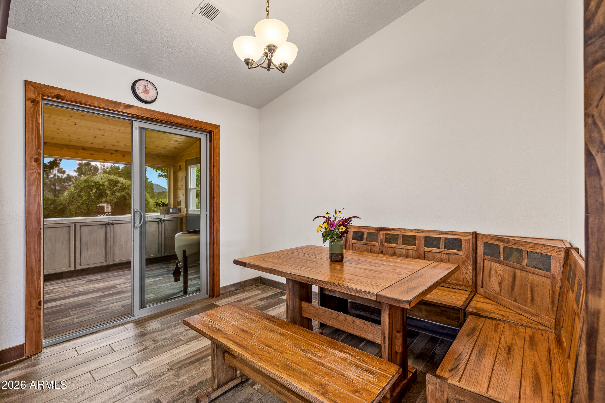 7620 Hutton Ranch Road Flagstaff, AZ 86004 - Photo 6 of 31 Breakfast Nook