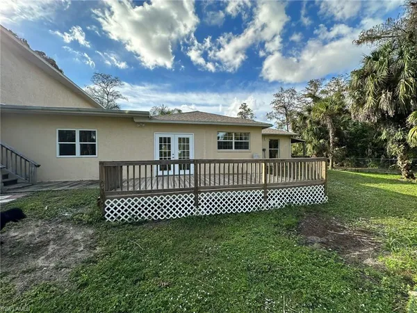 $869,000 | 160 19th Street Southwest, Naples, FL 34117