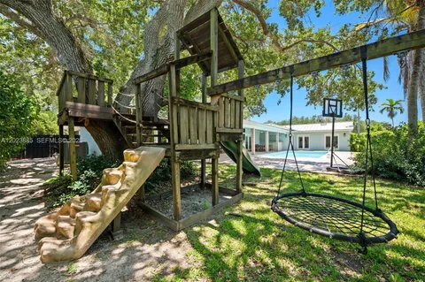 $2,375,000 | 11100 Southwest 73rd Court, Pinecrest, FL 33156