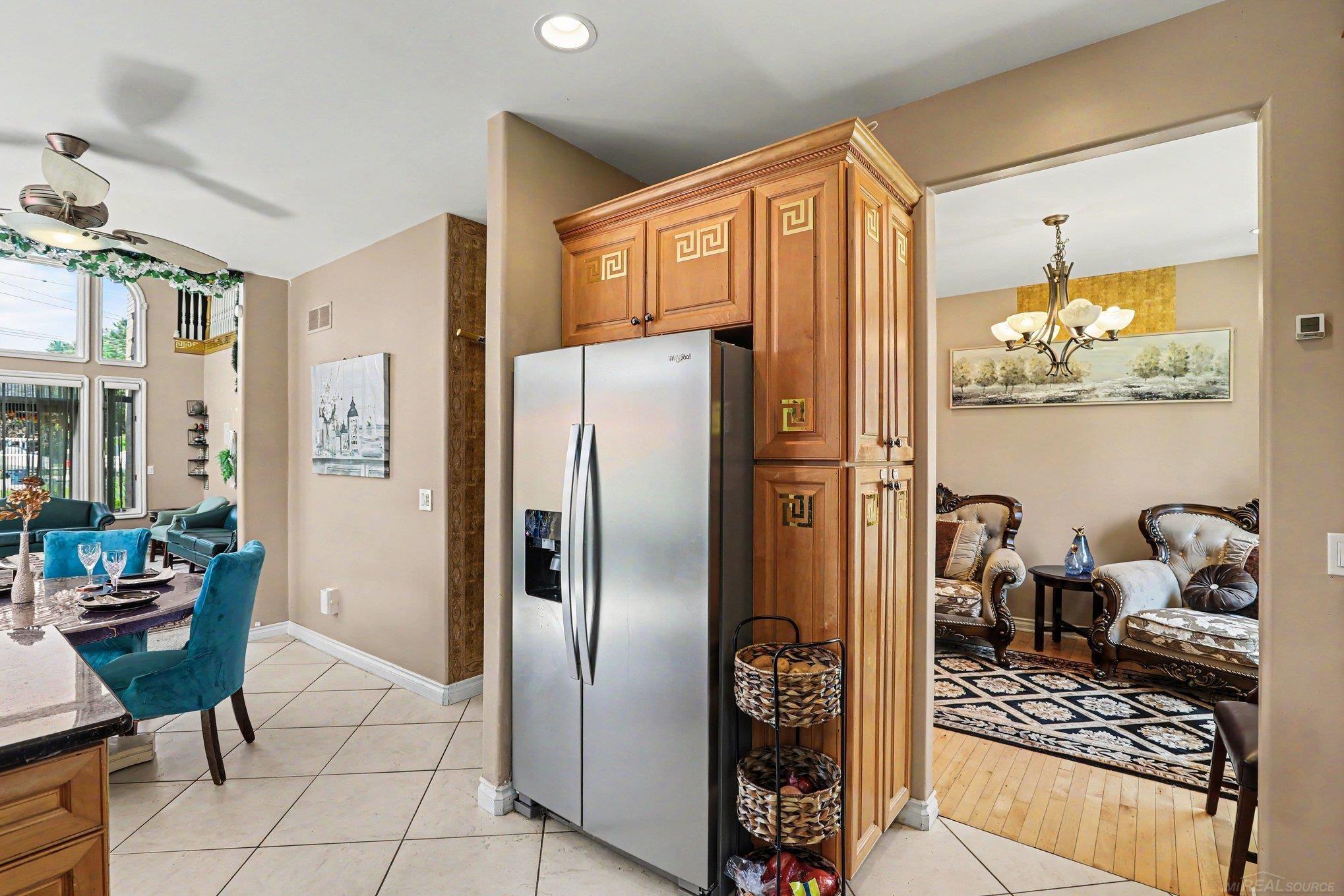 38035 Pointe Rosa Street Harrison Township, MI 48045 - Photo 12 of 45