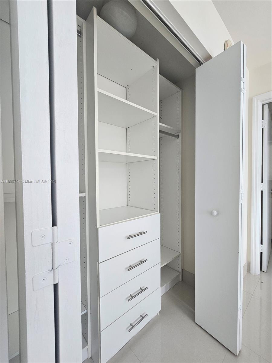 60 Southwest 13th Street, Unit 1900 Miami, FL 33130 - Photo 39 of 95 a view of walk in closet