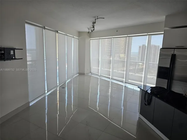 $4,300 | 60 Southwest 13th Street, Unit 1900, Miami, FL 33130