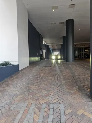 $4,300 | 60 Southwest 13th Street, Unit 1900, Miami, FL 33130