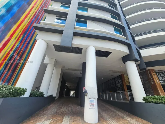 $4,300 | 60 Southwest 13th Street, Unit 1900, Miami, FL 33130